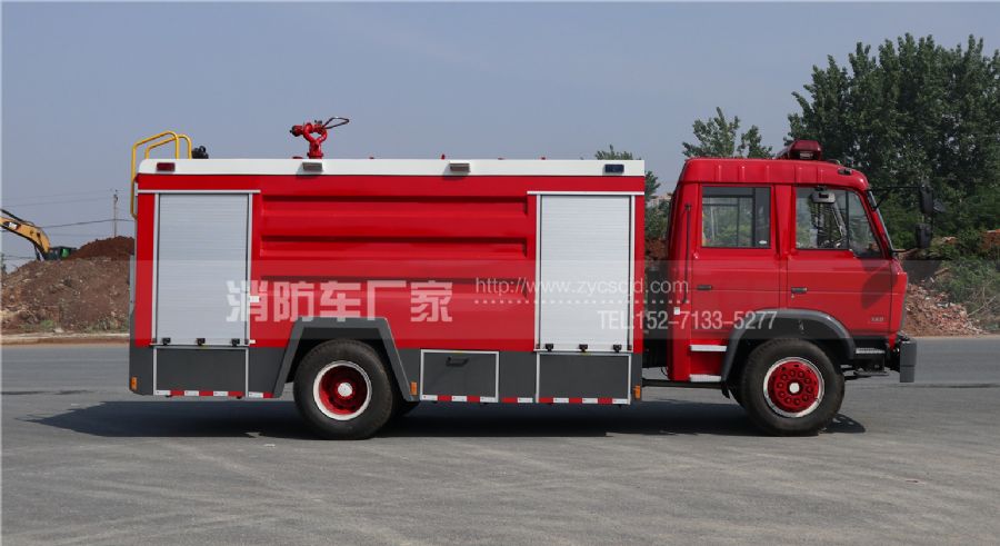東風消防車