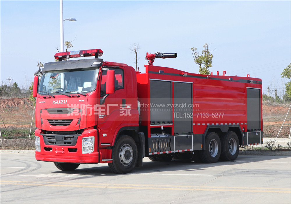 五十鈴后雙橋干粉泡沫聯用消防車