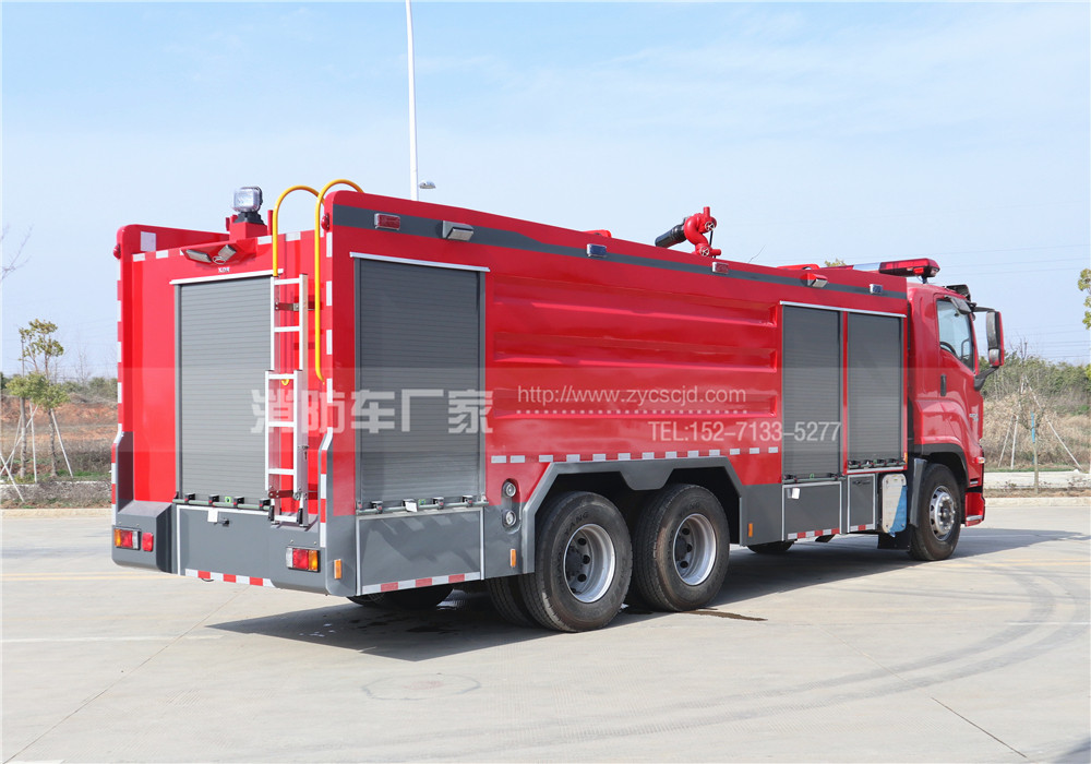 五十鈴后雙橋干粉泡沫聯用消防車